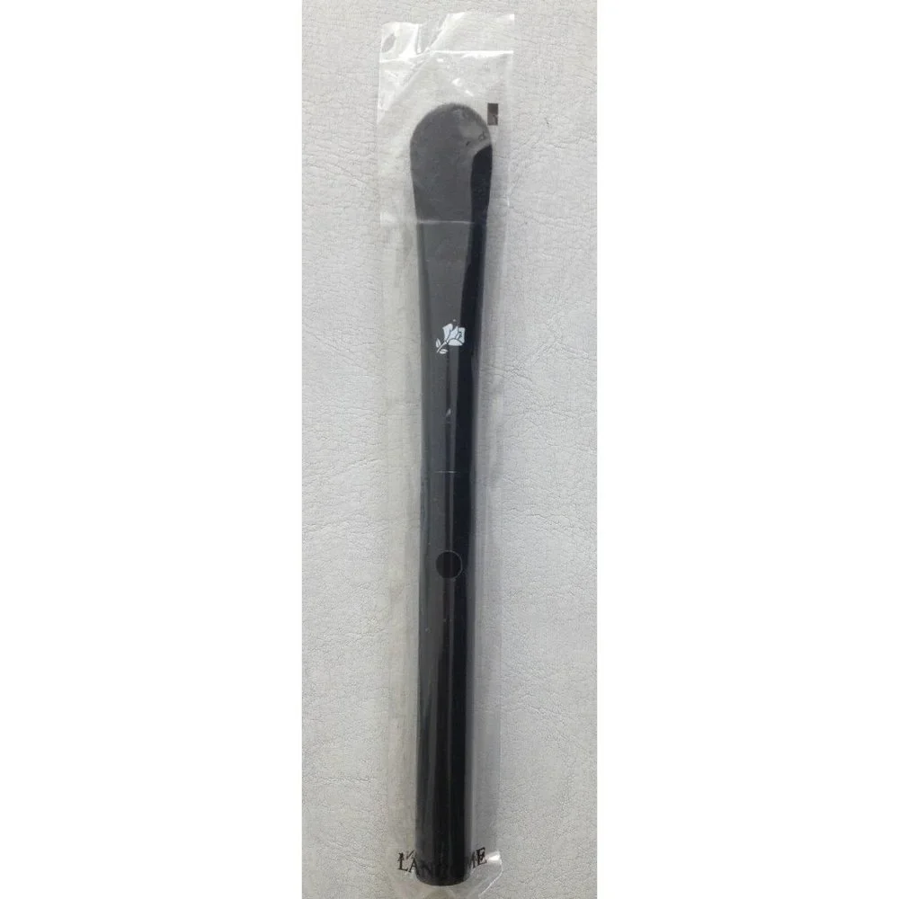 Lancôme Authentic Black Foundation / Shadow Multi purpose Brush New 1